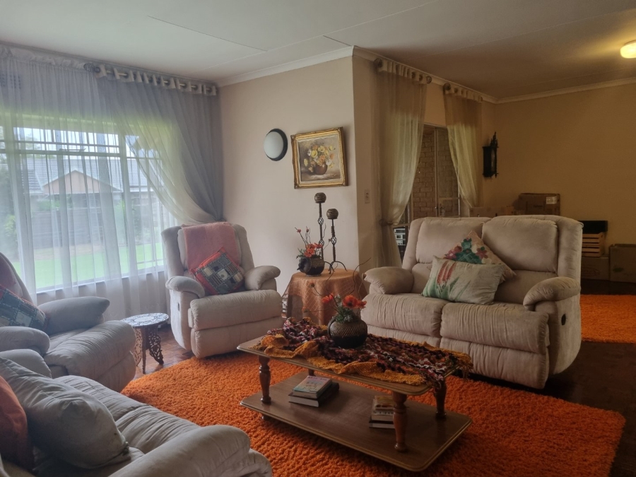 4 Bedroom Property for Sale in Vaalpark Free State